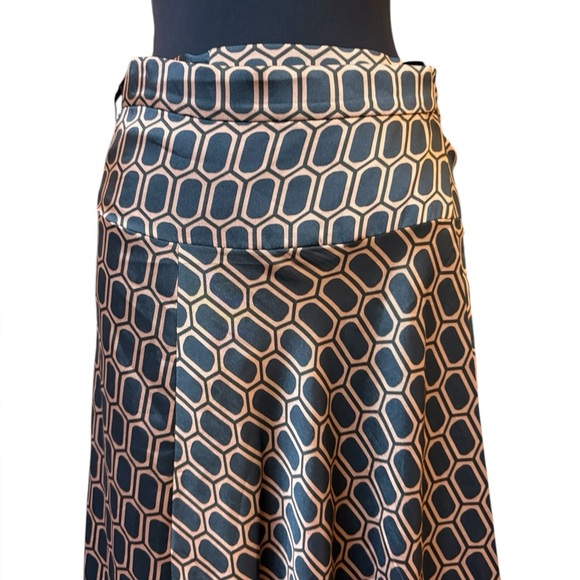 Zara Black and Tan Asymmetrical Wrap Skirt - Picture 12 of 16